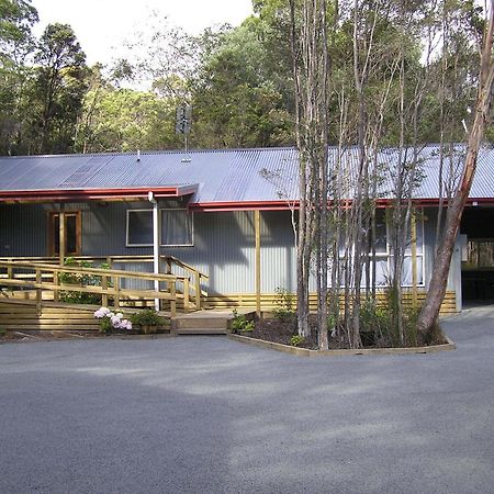 The Crays Accommodation Strahan Exterior photo