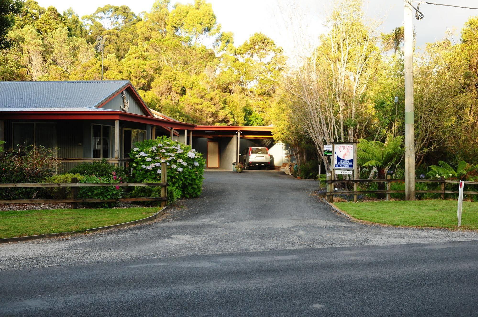 The Crays Accommodation Strahan Exterior photo